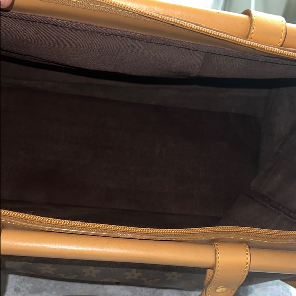 Elegant Brown Designer Tote Bag - Picture 8 of 9